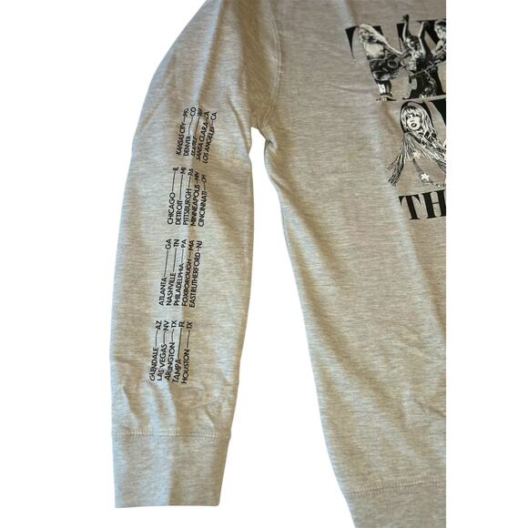 TAYLOR SWIFT NWT | OFFICIAL ERAS TOUR GRAY CREWNECK SWEATSHIRT | SIZE XL - Picture 5 of 9